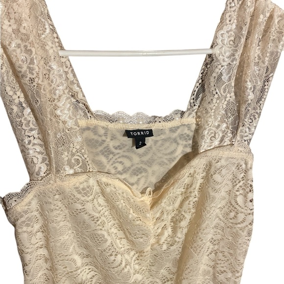 Torrid Cream Lace Blouse with Sweetheart Neckline - Picture 2 of 2